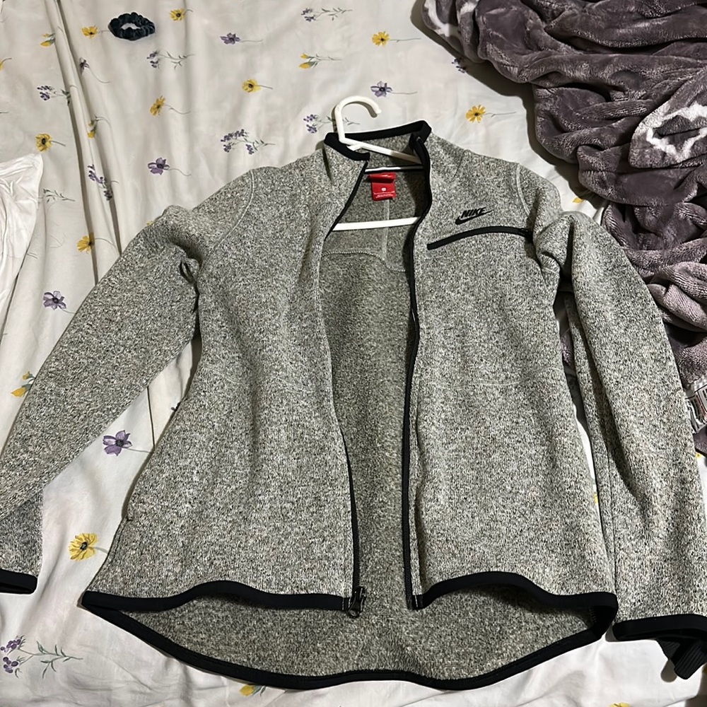 nike zip up